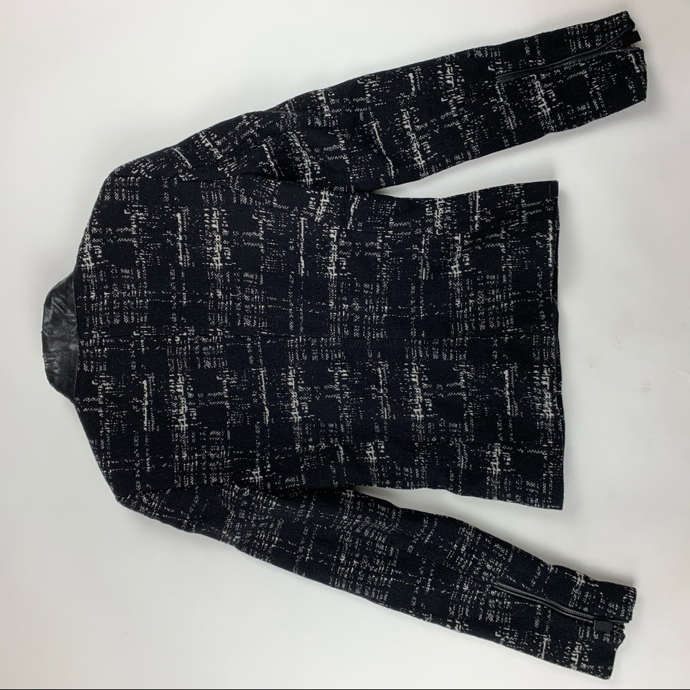 🚨 Final Sale 🚨Zara Blazer w/ Faux Leather C… - Picture 4 of 5